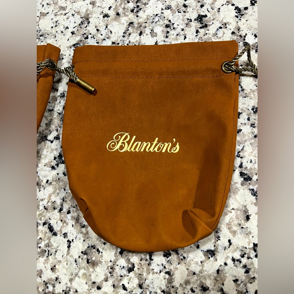 1 Blanton's Bourbon Bag, Brown Leatherette w/Gold Draw Strings Logo 750 Collect